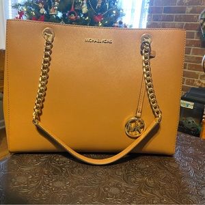 Michael Kors purse new  no tags